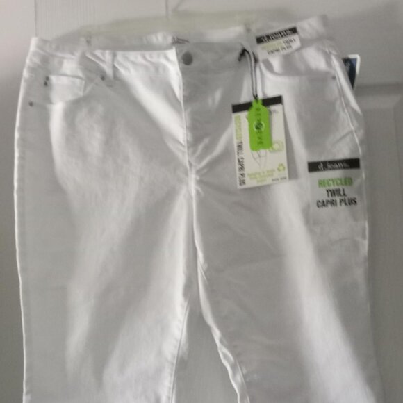 d. jeans Pants - d.j capris plus size 20 white